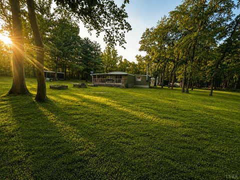 Photo of 30 fawn ridge Lane, Elkton, VA 22835 (MLS # 367759)