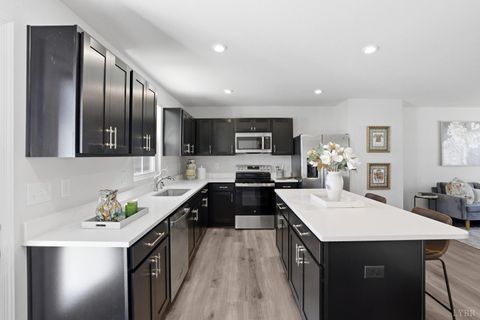 Tiny photo for 139 Ethan Ct, Lynchburg, VA 24501 (MLS # 364905)