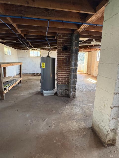Tiny photo for 901 Lola AVE, Altavista, VA 24517 (MLS # 366728)
