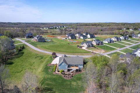 Tiny photo for 1420 West Crossing Drive, Forest, VA 24551 (MLS # 365679)