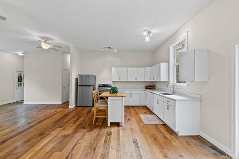 Tiny photo for 235 Hundley Lane, Madison Heights, VA 24572 (MLS # 362067)