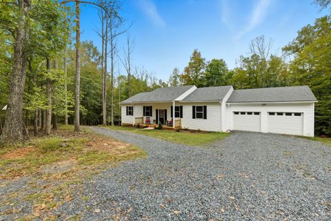 Tiny photo for 235 Hundley Lane, Madison Heights, VA 24572 (MLS # 362067)