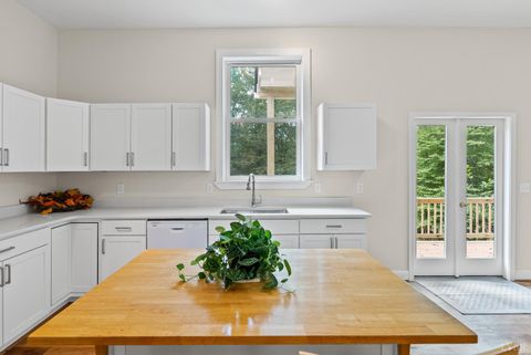 Tiny photo for 235 Hundley Lane, Madison Heights, VA 24572 (MLS # 362067)