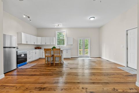 Tiny photo for 235 Hundley Lane, Madison Heights, VA 24572 (MLS # 362067)
