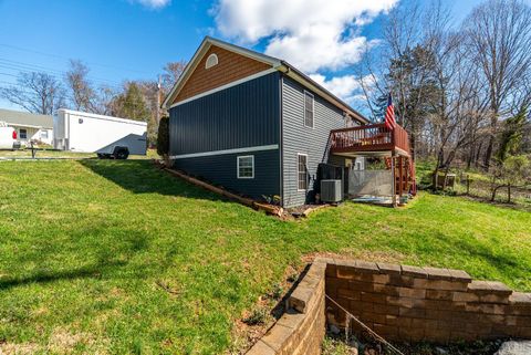 Tiny photo for 4928 Windsor Avenue, Lynchburg, VA 24502 (MLS # 365043)