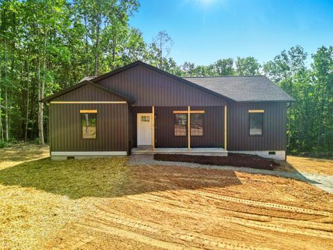 Homes For Sale - 162 Dillon Cabin Rd<br/> Moneta, VA 24121