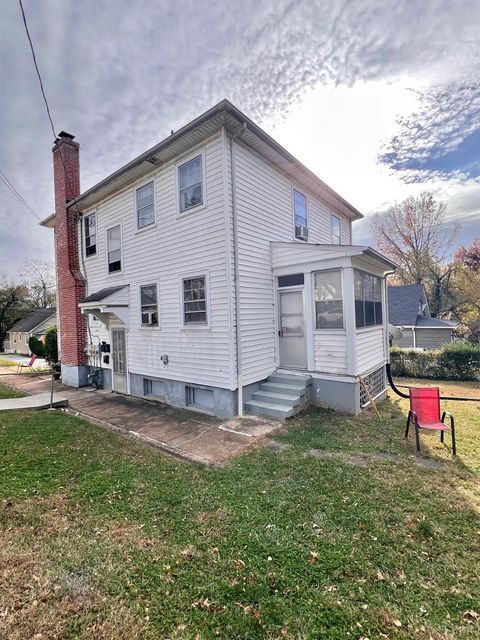 Photo of 701 Orchard St St, Lynchburg, VA 24501 (MLS # 363140)