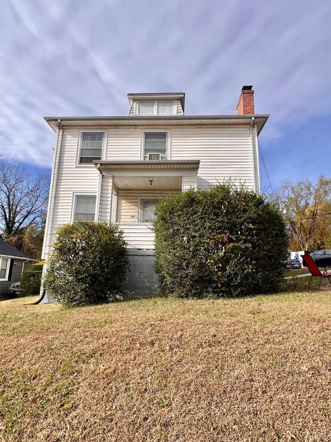 Tiny photo for 701 Orchard St St, Lynchburg, VA 24501 (MLS # 363140)