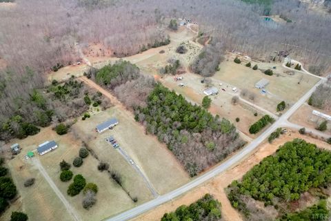 Tiny photo for 5 Spring Mill Rd., Concord, VA 24538 (MLS # 363785)