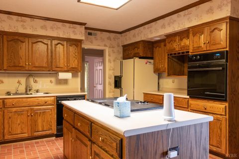 Tiny photo for 7941 Sugar Hill Road, Brookneal, VA 24528 (MLS # 362863)