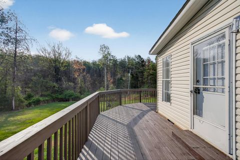 Tiny photo for 427 Spencer Road, Concord, VA 24538 (MLS # 365527)