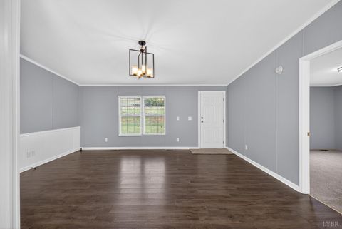 Tiny photo for 427 Spencer Road, Concord, VA 24538 (MLS # 365527)