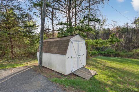 Tiny photo for 427 Spencer Road, Concord, VA 24538 (MLS # 365527)