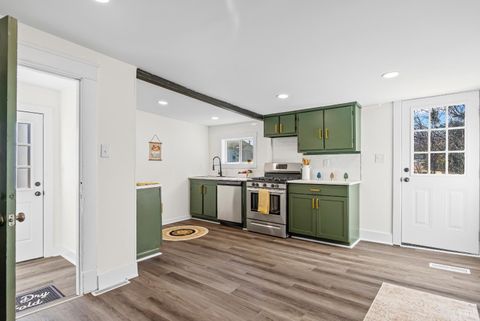 Tiny photo for 2961 Triangle Place, Lynchburg, VA 24501 (MLS # 364423)