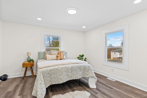 Tiny photo for 2961 Triangle Place, Lynchburg, VA 24501 (MLS # 364423)