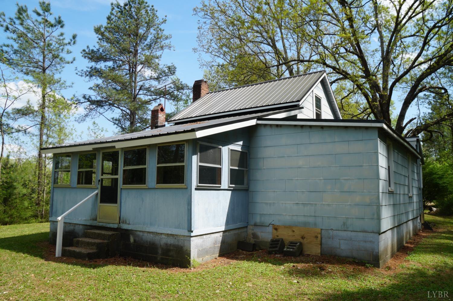 116 Reke Owen Street, Brookneal, Virginia image 2