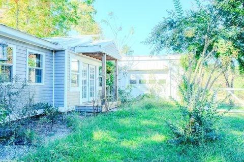 Tiny photo for 12232 Farmville Road Rd, Meherrin, VA 23954 (MLS # 362517)