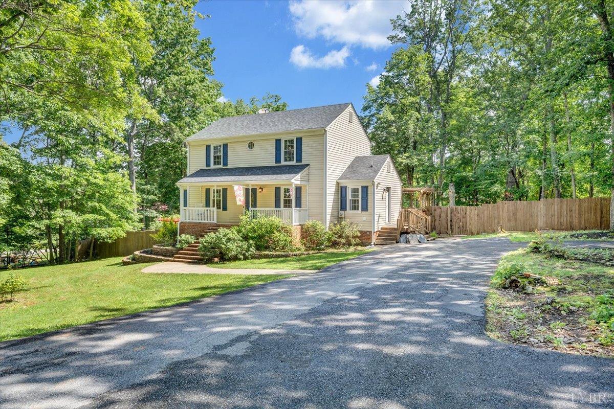 Madison Heights, Virginia 24572, United States, 3 Bedrooms Bedrooms, ,3 BathroomsBathrooms,Residential,Pending,143101