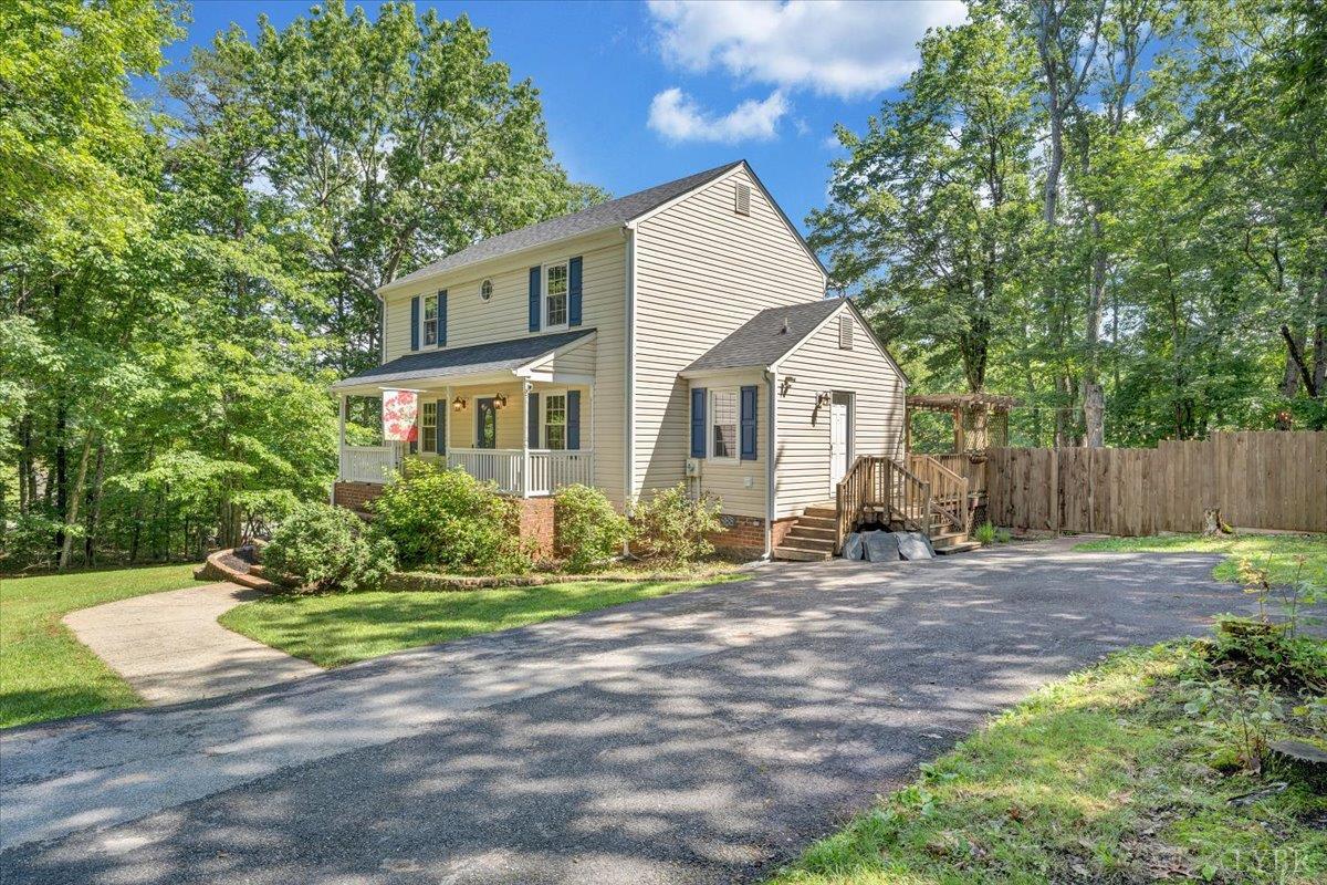 Madison Heights, Virginia 24572, United States, 3 Bedrooms Bedrooms, ,3 BathroomsBathrooms,Residential,Pending,143101