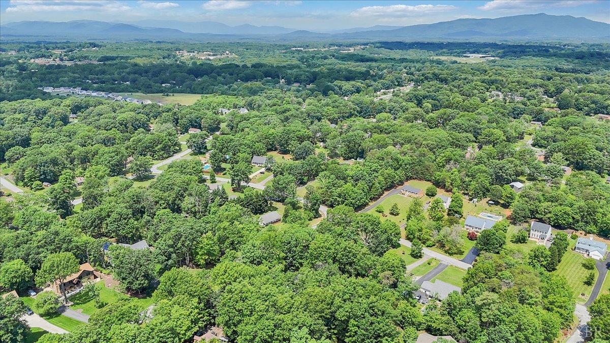 Madison Heights, Virginia 24572, United States, 3 Bedrooms Bedrooms, ,3 BathroomsBathrooms,Residential,Pending,143101