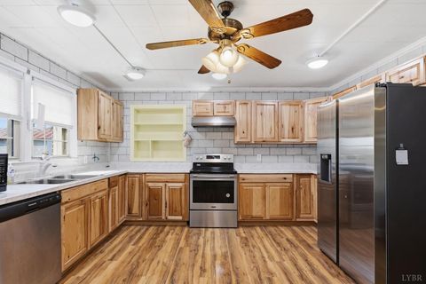 Tiny photo for 63 Morris Church Road, Brookneal, VA 24528 (MLS # 364883)