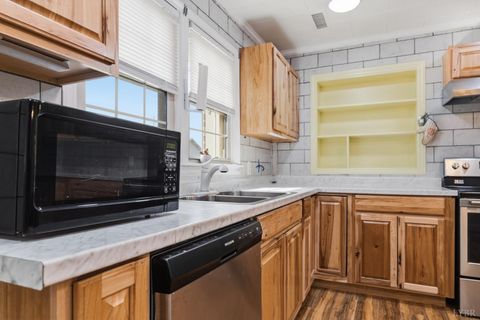 Tiny photo for 63 Morris Church Road, Brookneal, VA 24528 (MLS # 364883)