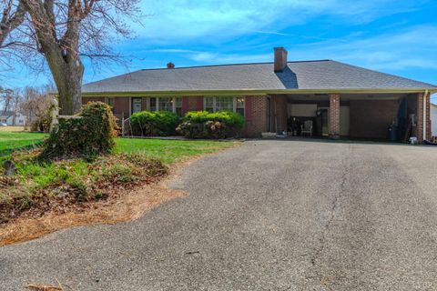 Tiny photo for 63 Morris Church Road, Brookneal, VA 24528 (MLS # 364883)