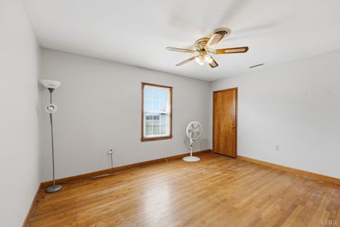 Tiny photo for 63 Morris Church Road, Brookneal, VA 24528 (MLS # 364883)