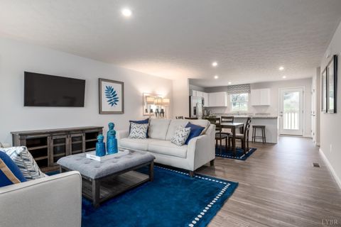 Tiny photo for 25 Crossing Court, Bedford, VA 24523 (MLS # 366501)