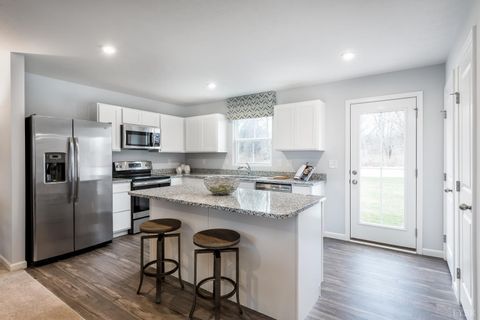 Tiny photo for 25 Crossing Court, Bedford, VA 24523 (MLS # 366501)