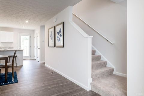 Tiny photo for 25 Crossing Court, Bedford, VA 24523 (MLS # 366501)