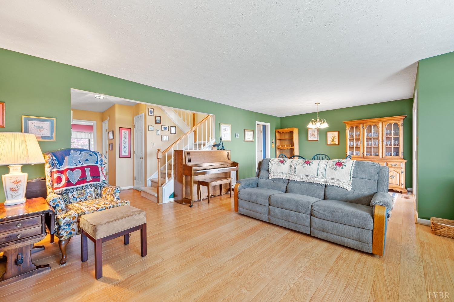 502 Fairwinds Court, Forest, Virginia image 8