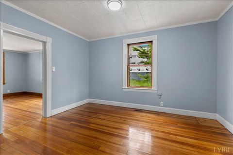 Tiny photo for 53 Fairfield Avenue, Danville, VA 24541 (MLS # 363847)