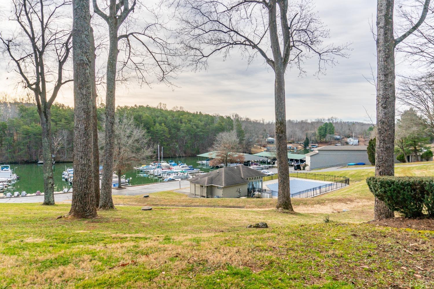 289 Shoreline Marina Circle #110, Moneta, Virginia image 14