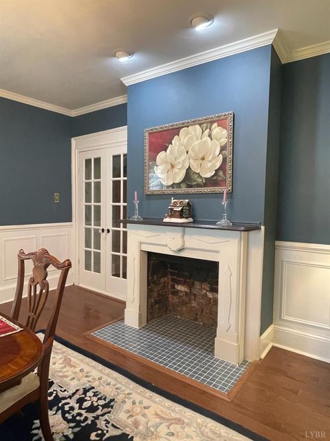Tiny photo for 721 Grove Street, Bedford, VA 24523 (MLS # 362206)