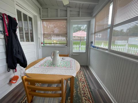 Tiny photo for 721 Grove Street, Bedford, VA 24523 (MLS # 362206)