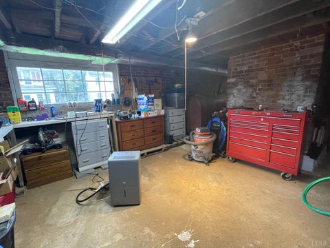Tiny photo for 721 Grove Street, Bedford, VA 24523 (MLS # 362206)