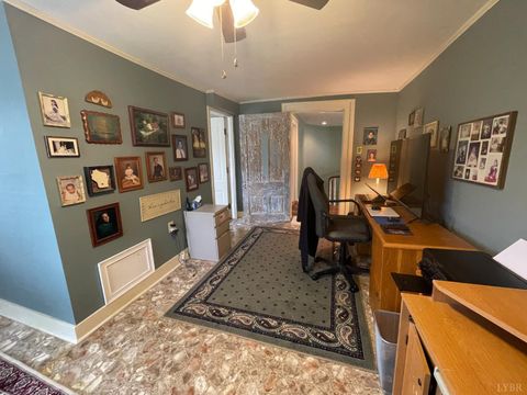Tiny photo for 721 Grove Street, Bedford, VA 24523 (MLS # 362206)