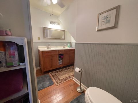Tiny photo for 721 Grove Street, Bedford, VA 24523 (MLS # 362206)