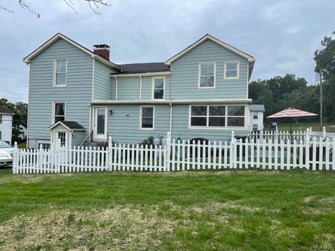 Tiny photo for 721 Grove Street, Bedford, VA 24523 (MLS # 362206)