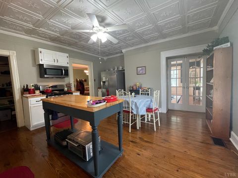 Tiny photo for 721 Grove Street, Bedford, VA 24523 (MLS # 362206)