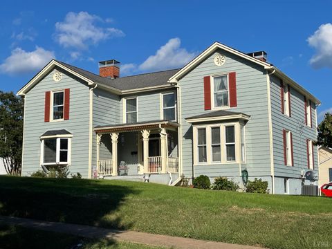 Tiny photo for 721 Grove Street, Bedford, VA 24523 (MLS # 362206)