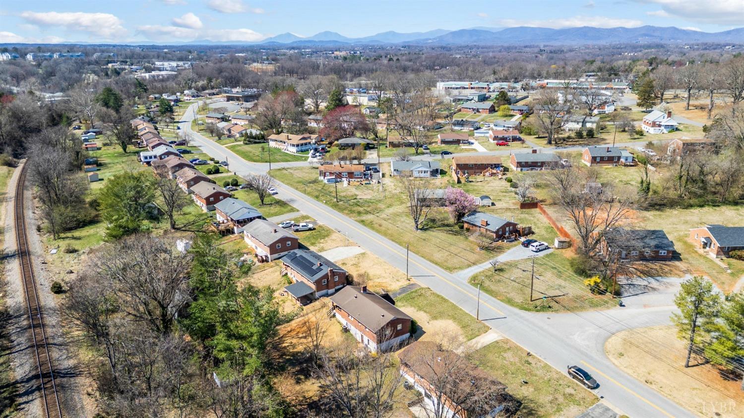 5906 Edgewood Drive, Lynchburg, Virginia image 10