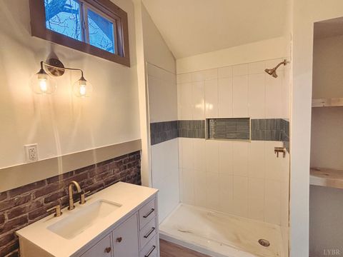 Tiny photo for 122 Brooks Street, Monroe, VA 24574 (MLS # 365374)