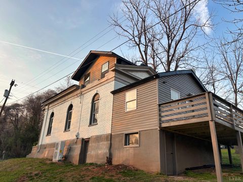 Tiny photo for 122 Brooks Street, Monroe, VA 24574 (MLS # 365374)