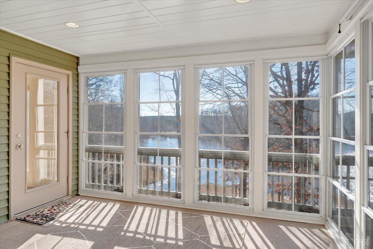 Farmville, Virginia 23901, United States, 3 Bedrooms Bedrooms, ,3 BathroomsBathrooms,Residential,Active,256850