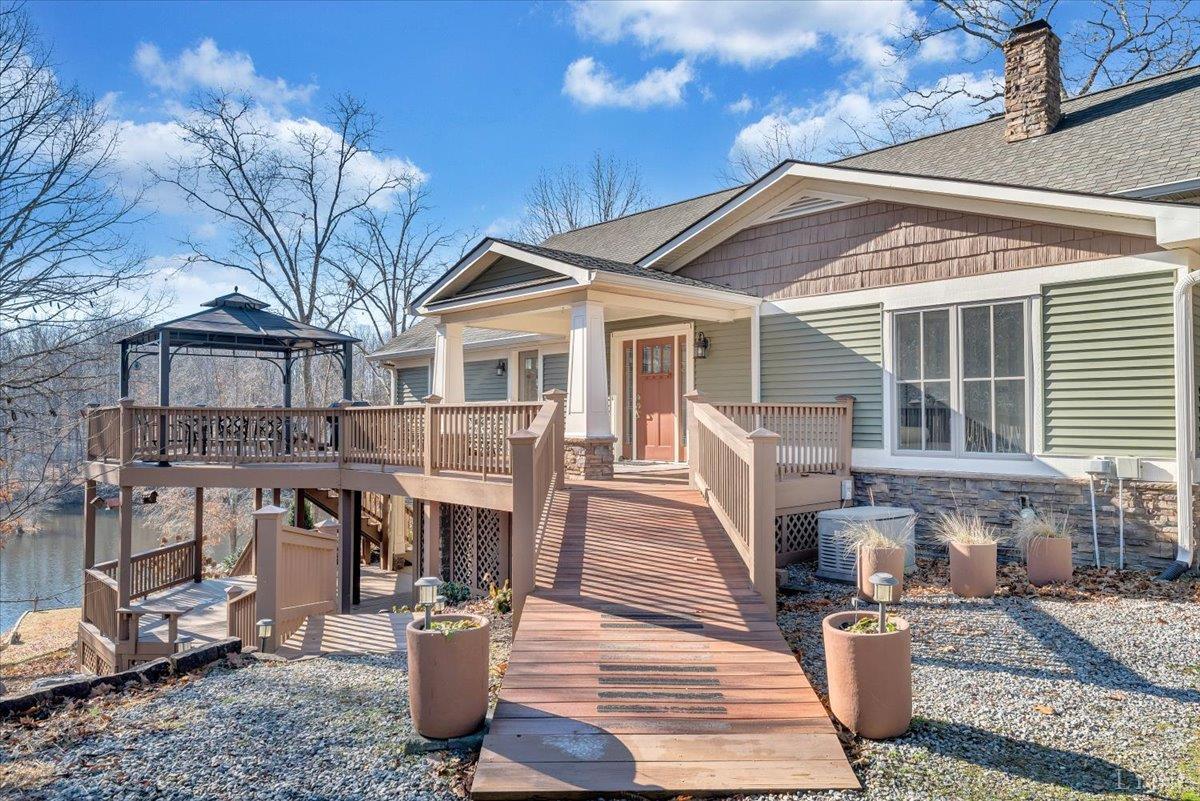 Farmville, Virginia 23901, United States, 3 Bedrooms Bedrooms, ,3 BathroomsBathrooms,Residential,Active,256850