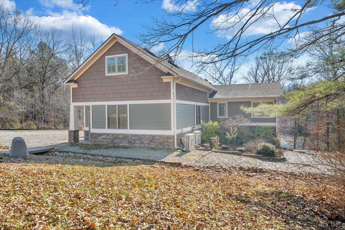 Farmville, Virginia 23901, United States, 3 Bedrooms Bedrooms, ,3 BathroomsBathrooms,Residential,Active,256850