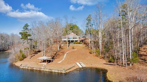 Photo of 780 Dry Bridge Road, Farmville, VA 23901 (MLS # 363542)