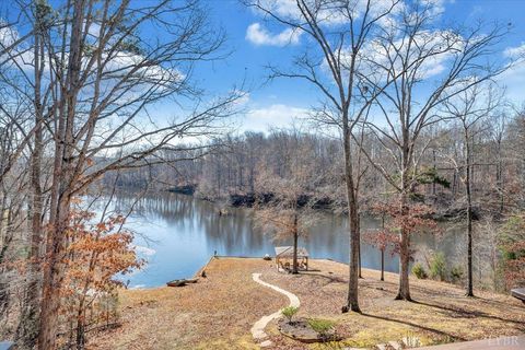 Tiny photo for 780 Dry Bridge Road, Farmville, VA 23901 (MLS # 363542)